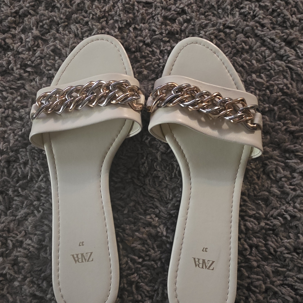 Zara Cream Chain Accent Sandals